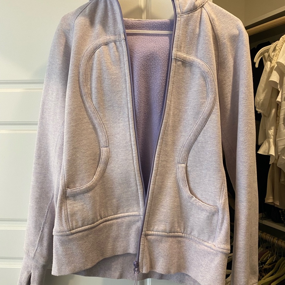 Lululemon Scuba Hoodie
Heathered Lilac / Lilac